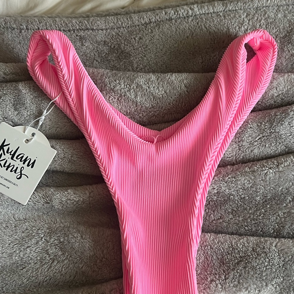 Kulani Kinis Y Cheeky Bikini Bottoms in Bubble Gum Pink NWT